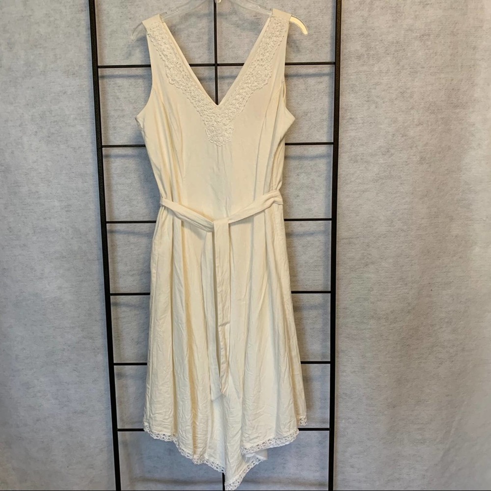 Bandolino Linen Blend V Neck Midi Dress. Women's Size 12